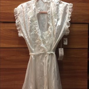 White night gown