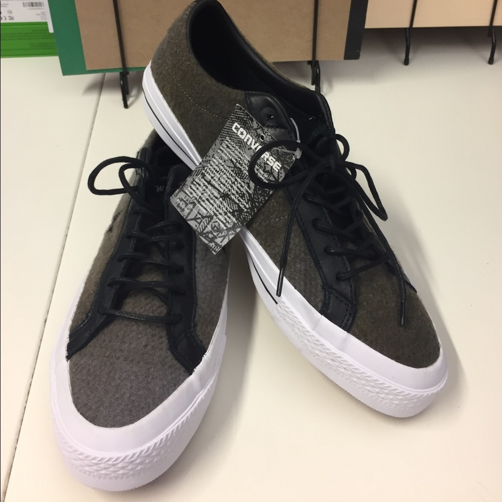 Converse sneaker- brand new