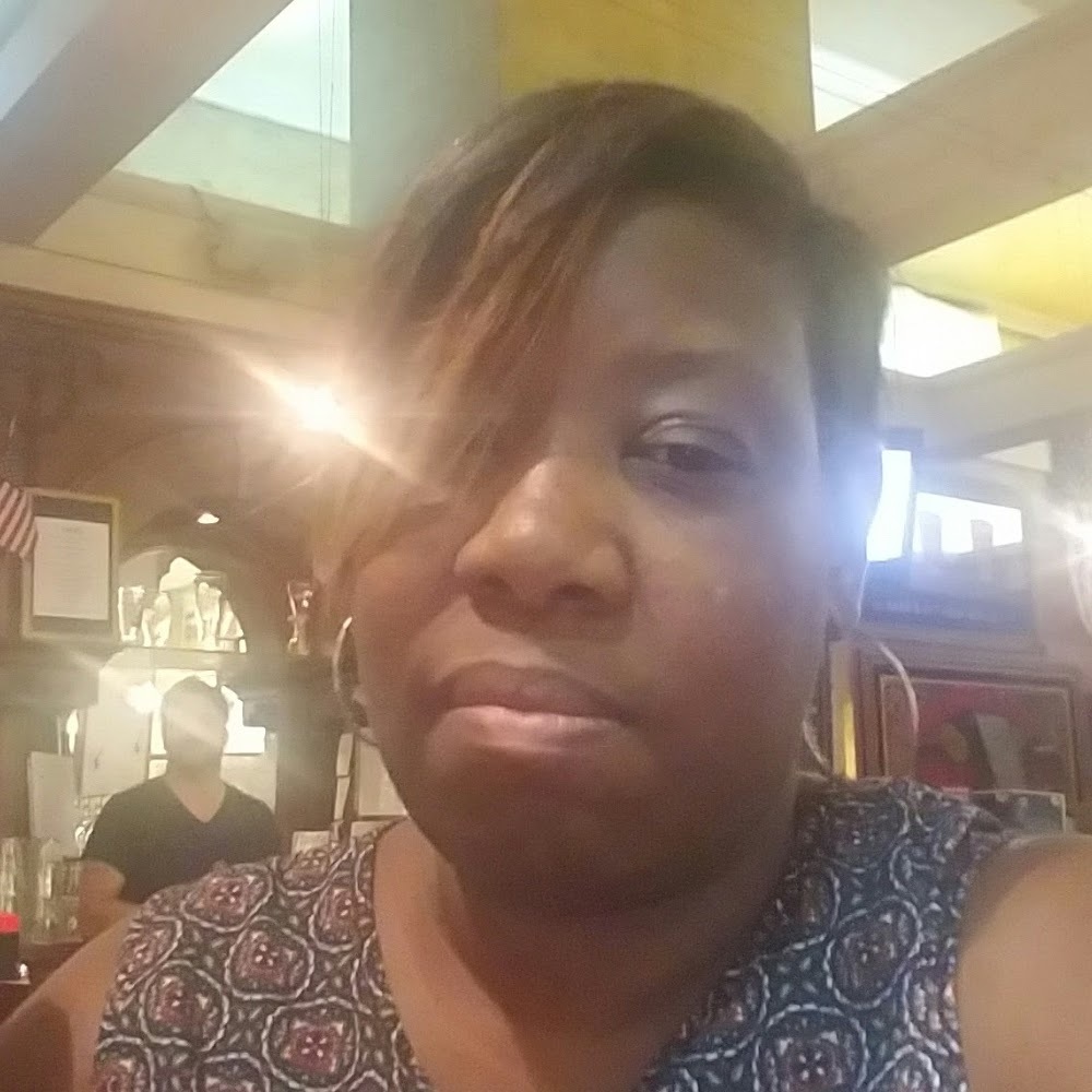 Meet your Posher, Linda