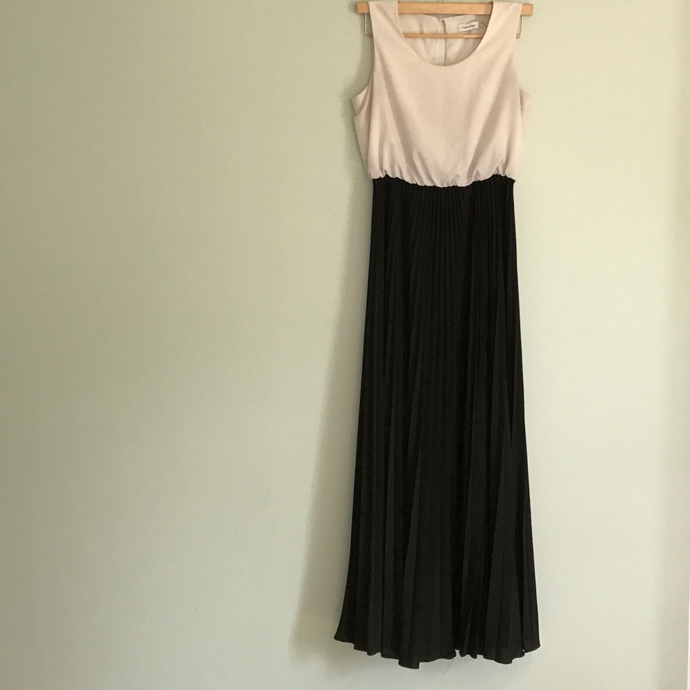 Calvin Klein Black & White Floor Length Maxi Dress