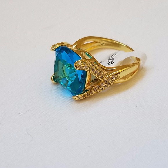 Women's Aquamarine Crystal Gold Ring Size 8 - Picture 5 of 6