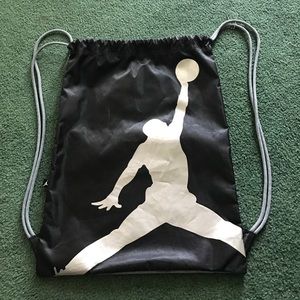 Jordan pull bag