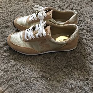 Micheal Kors sneakers
