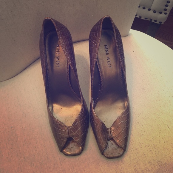 Nine West Peep Toe Pumps - Picture 1 of 4