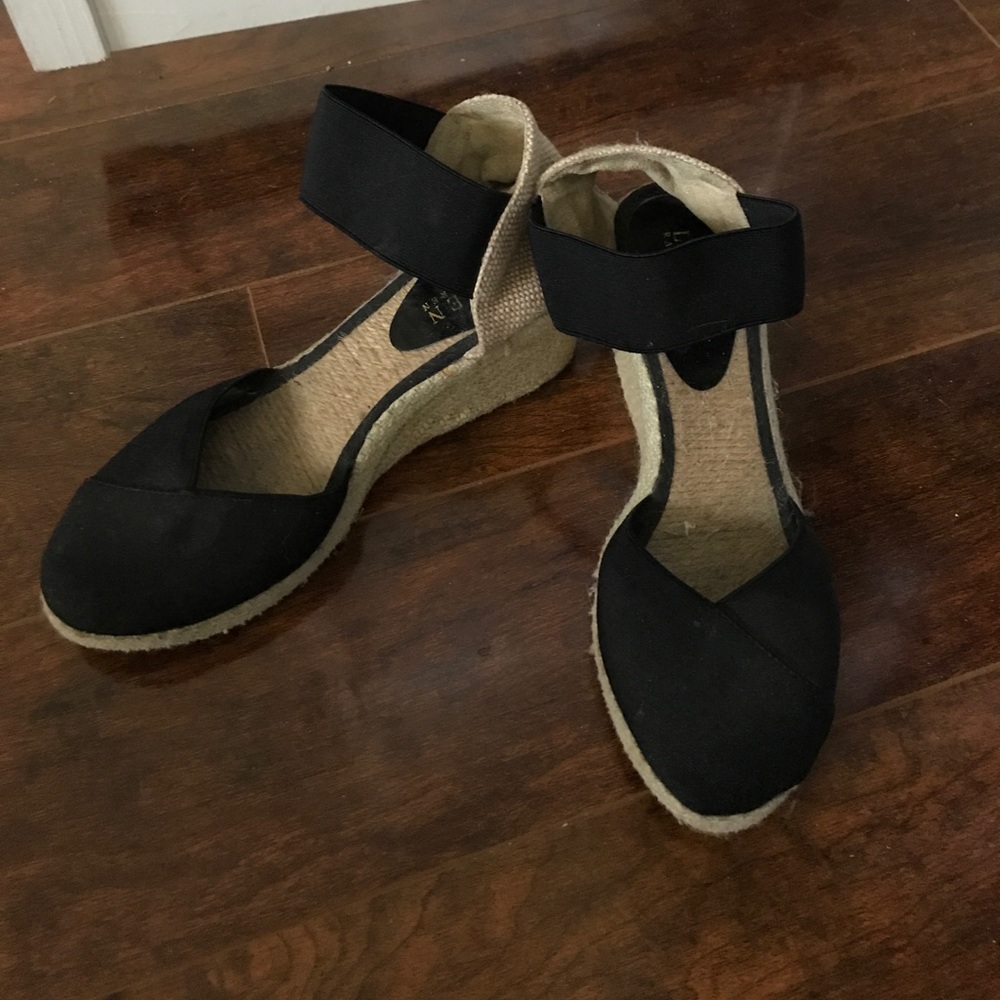 Black, ankle wrapped wedges