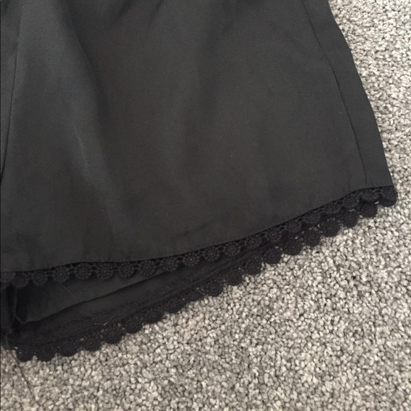 Brandy Melville shorts - Picture 2 of 3