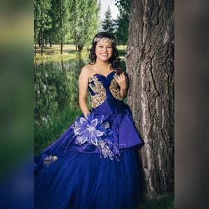 Meet your Posher, Daniela