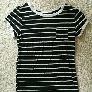 Black and white striped tee!!
