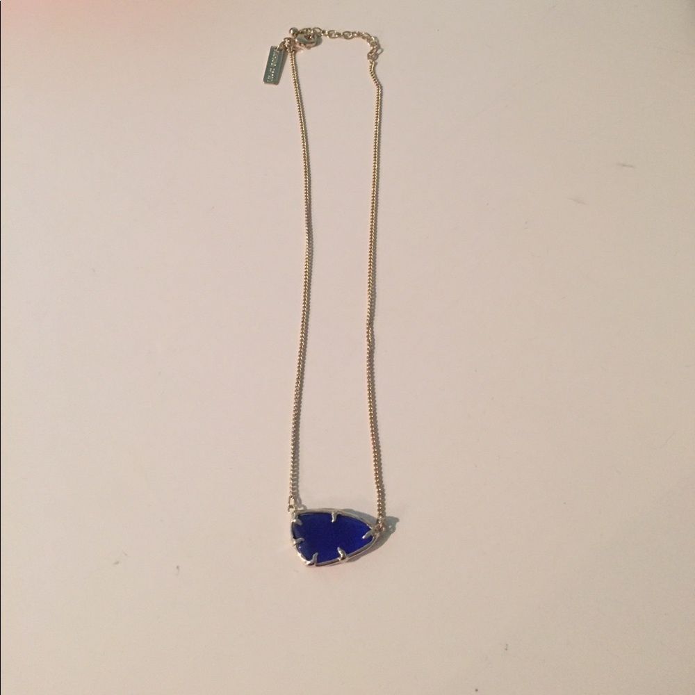 Kendra Scott necklace