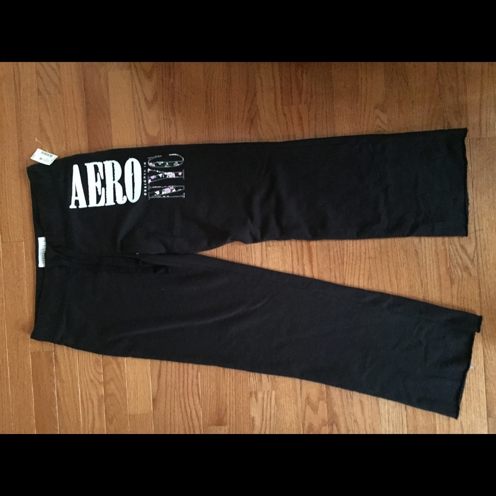 Aero sweatpants *Tags still on*