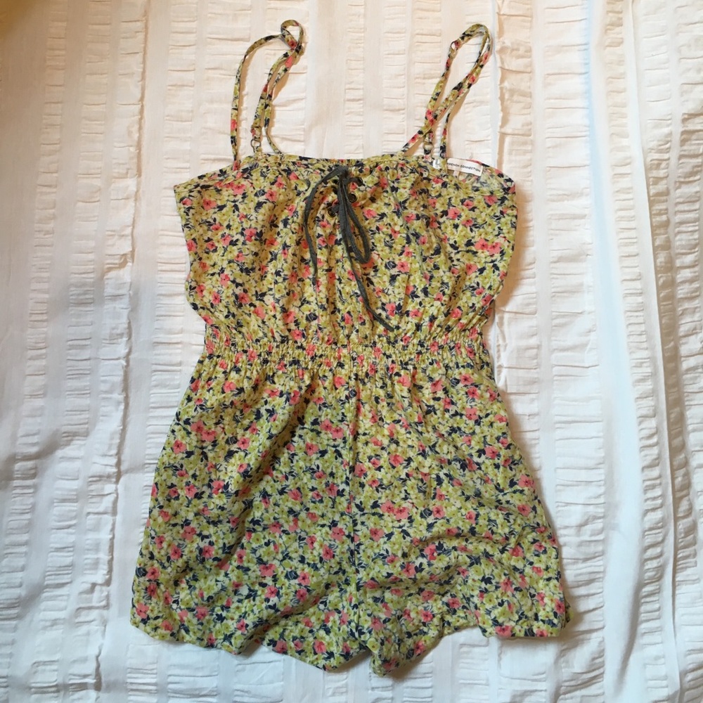 ⚡️Sale⚡️French Connection Floral Romper