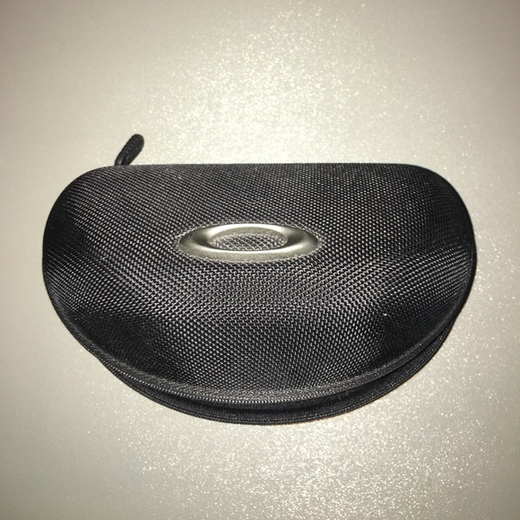 Oakley wingtip polarized glasses