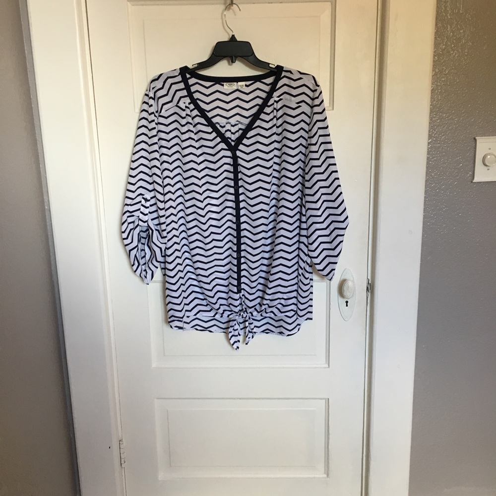Cato v neck tie top