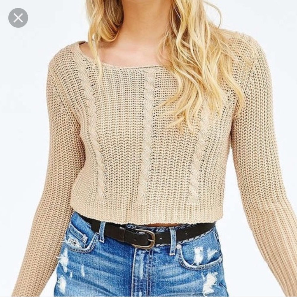 NWOT UNIFxUrbanOutfitters cropped sweater