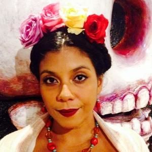 Meet your Posher, Mariela