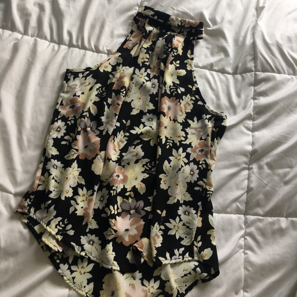 Floral top