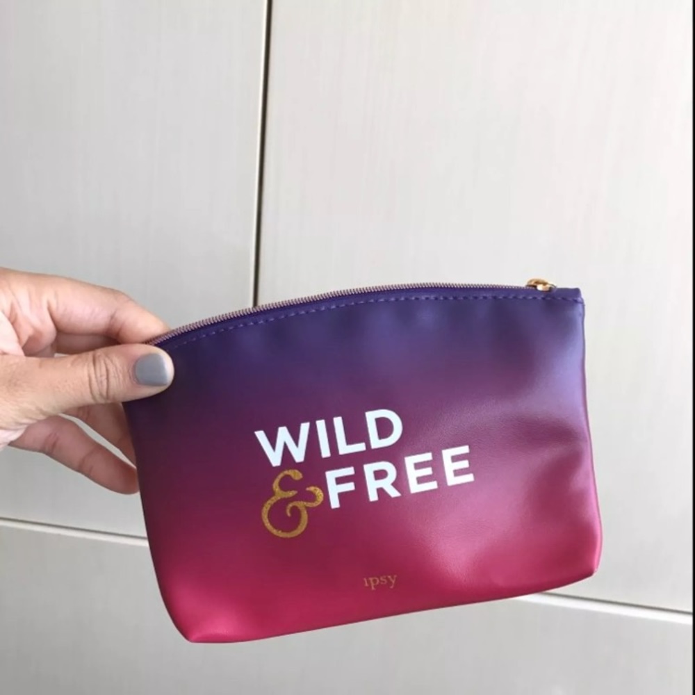 Ipsy Makeup Bag August 2017