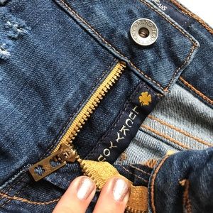 Lucky Brand distressed denim cut off short shorts