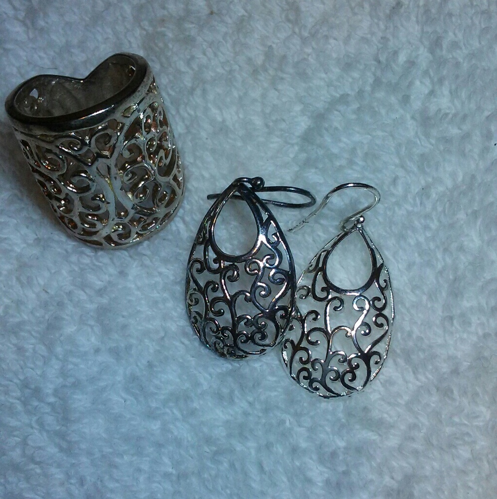 Ring and earring set