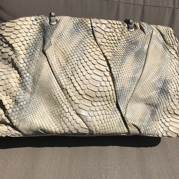 CHANEL Python Tote Jumbo Size - Picture 3 of 8