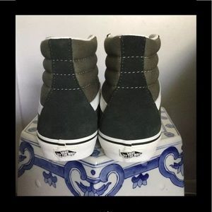Vans Shoes - New Authentic Vans men's shoes Vans Shoes - New Authentic Vans men's shoes
