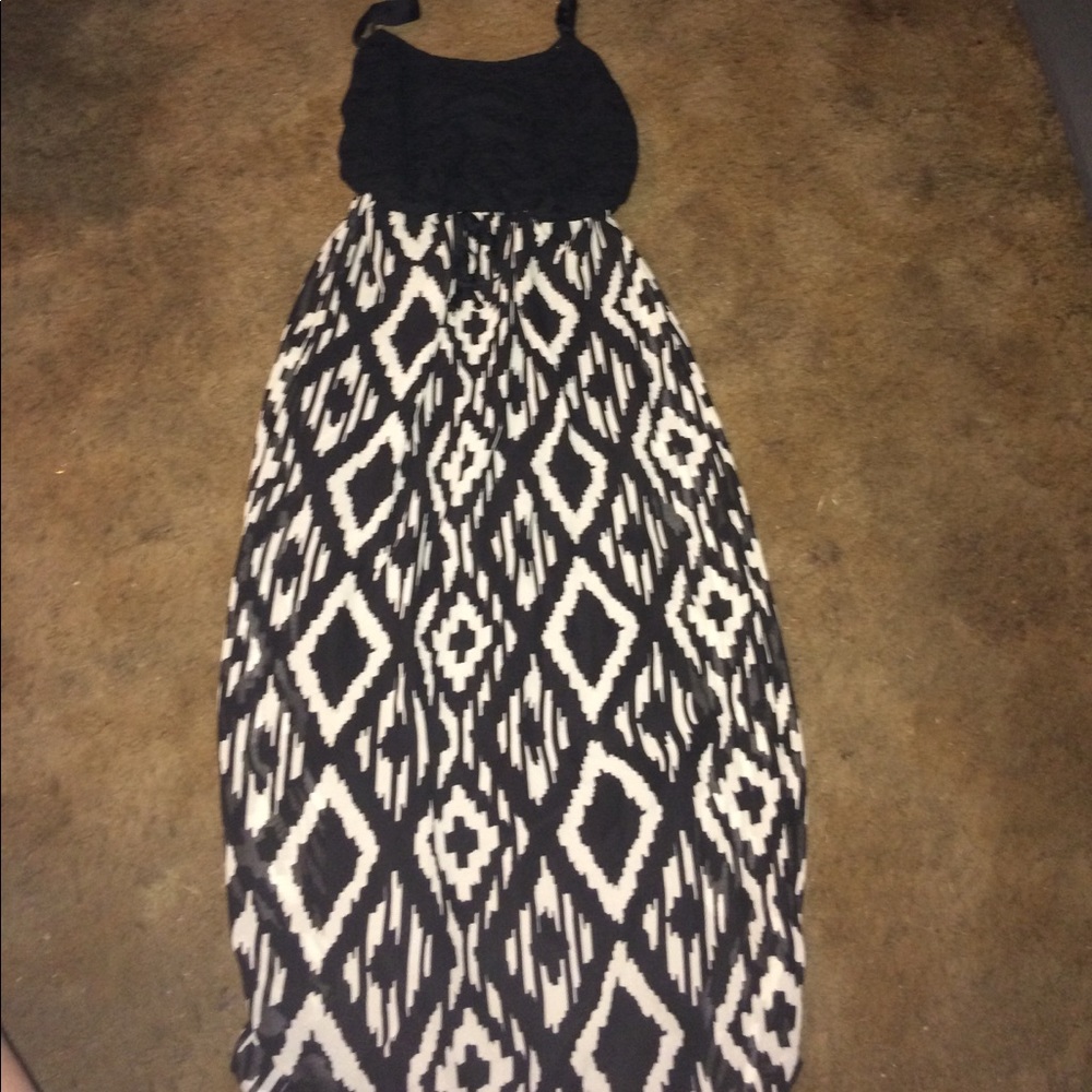 Black and white maxi dress