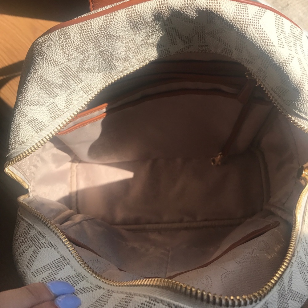 MK Backpack - Picture 4 of 4