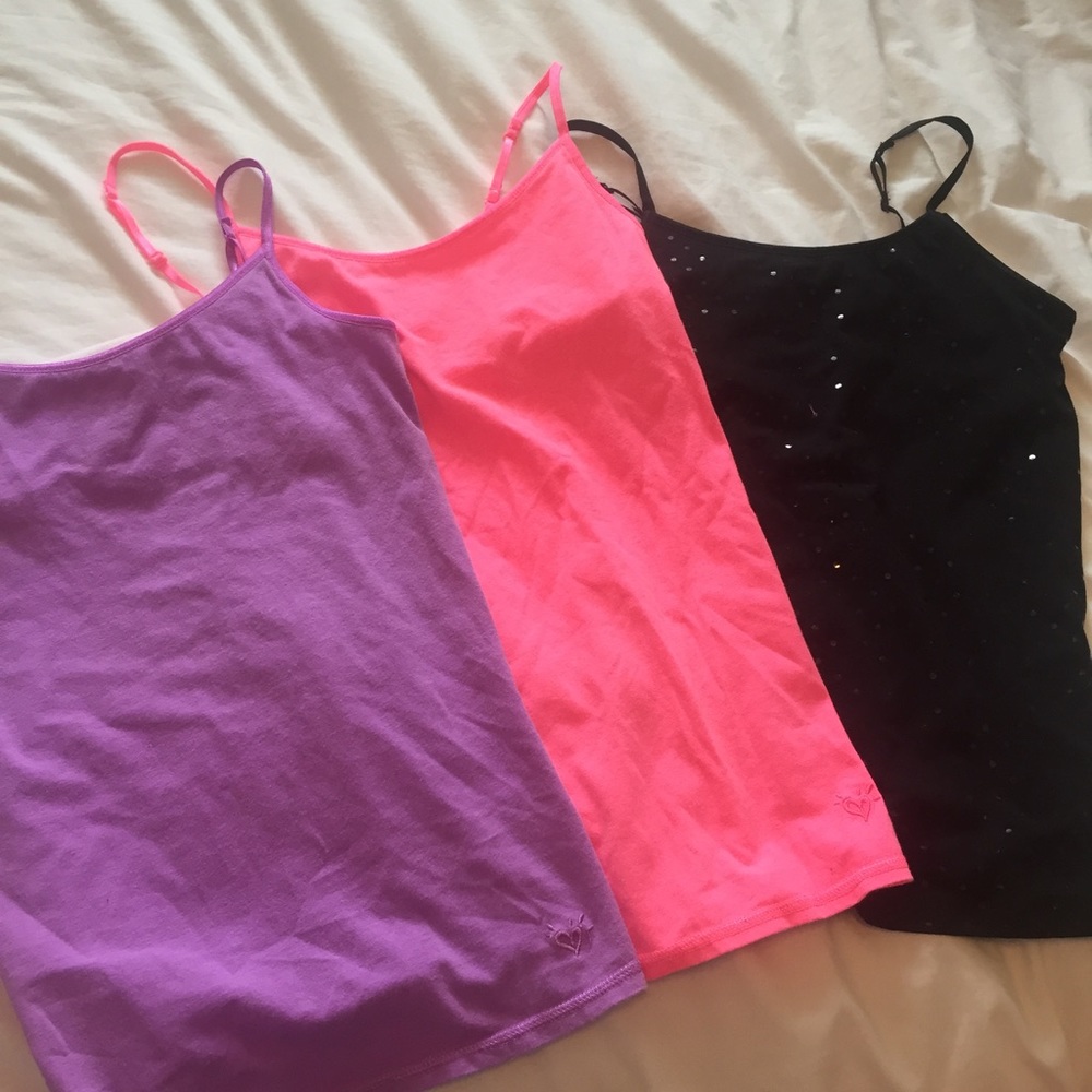 3 Tank tops