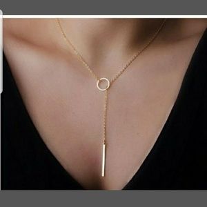 New Beautiful necklace with circle and gold bar