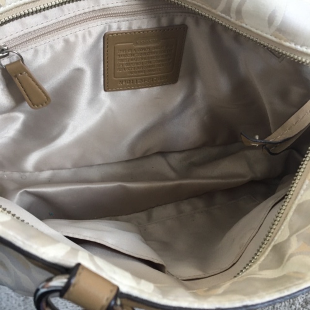 Coach Signature East West Gallery Tote - Picture 8 of 8