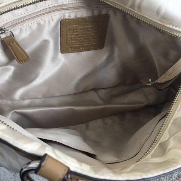 Coach Signature East West Gallery Tote - Picture 8 of 8