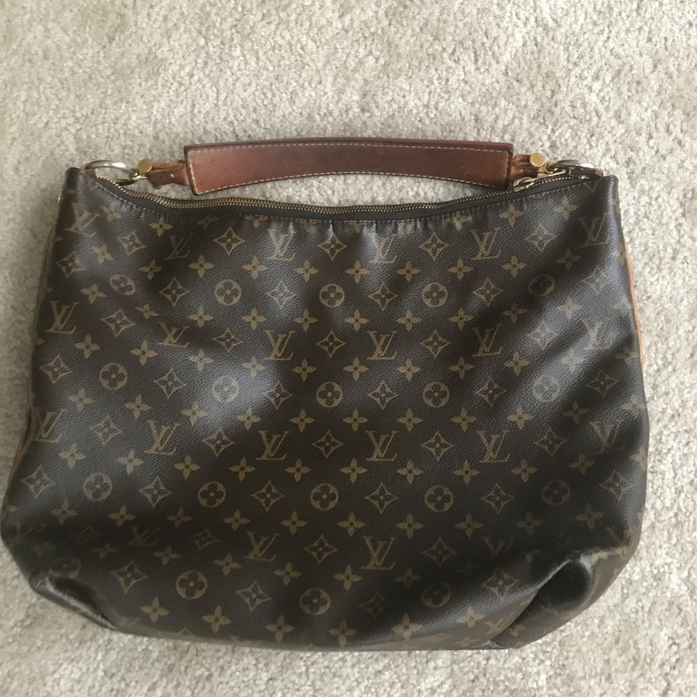 Louis Vuitton bag 100% authentic