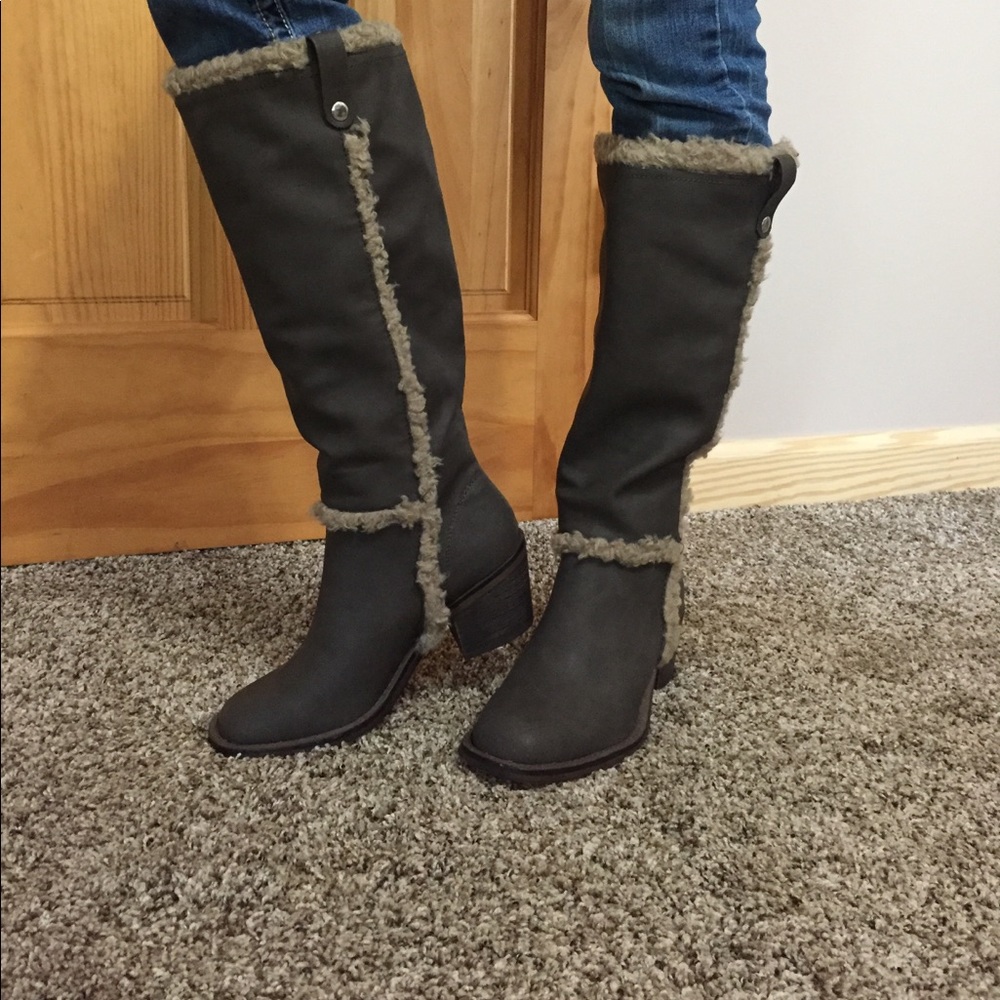 NWT XOXO Margarita knee high boot size 8.5