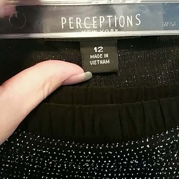 Dressy top/pant outfit - Picture 3 of 4