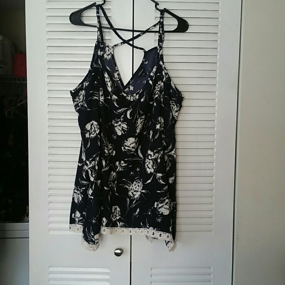 Black top with white flowers