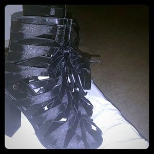 Style Reveal Chunky Heeled Sandal•••Never Worn!