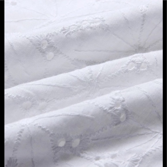 🎉HP🎉Off Shoulder Eyelet Lace Bell Sleeve 1617 - Picture 6 of 8