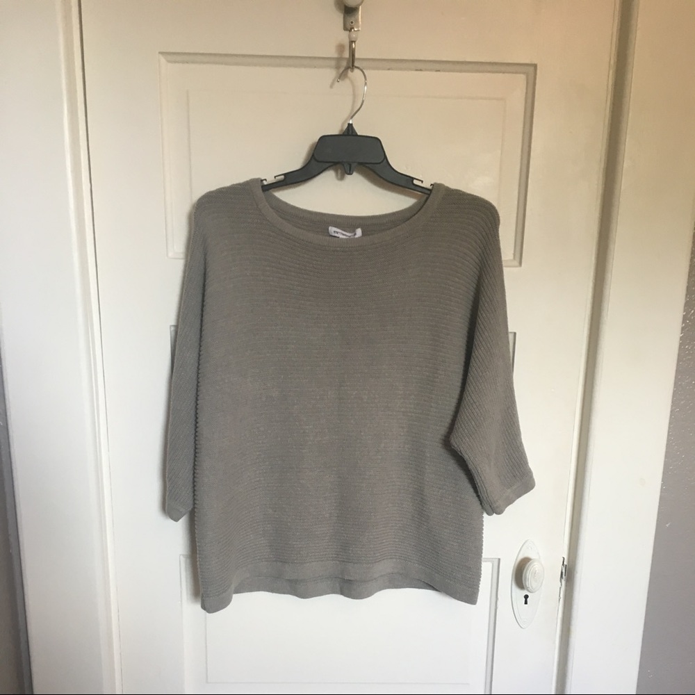Liz Claiborne ribbed grey sweater