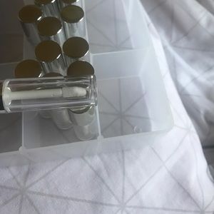 22 small lipstick container