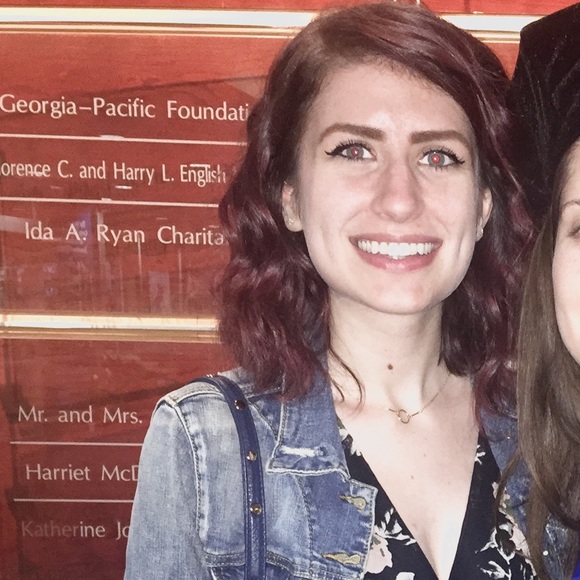 Meet your Posher, Katherine - Picture 2 of 2