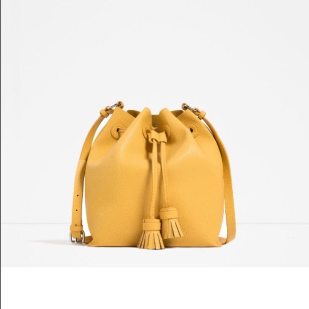 Tasselled Bucket Bag