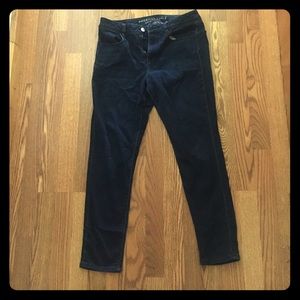 American Eagle Hi-Rise Jeggings. Short