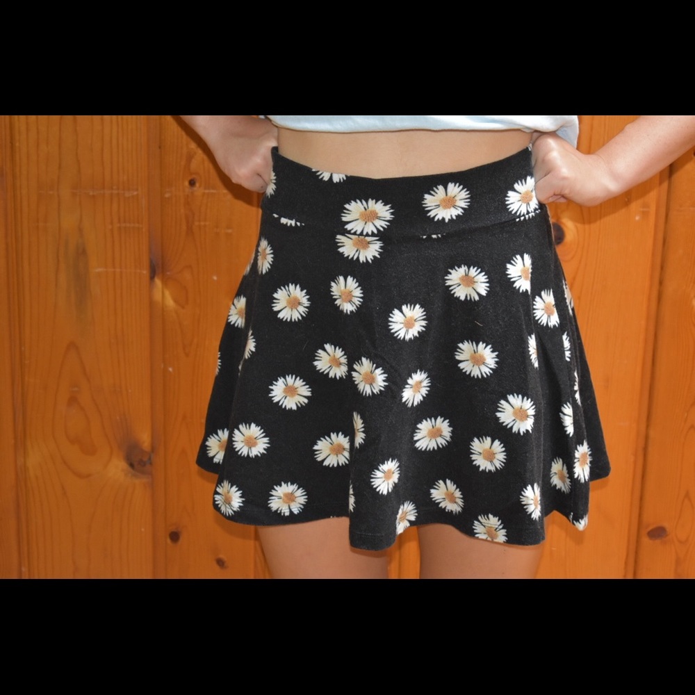 Black Skater Skirt with Daisies
