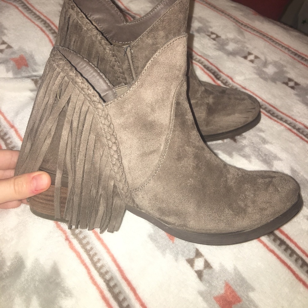 Not Rated grey fringe booties size 7.5