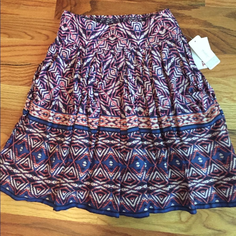 XS Flowy Tribal Print Skirt