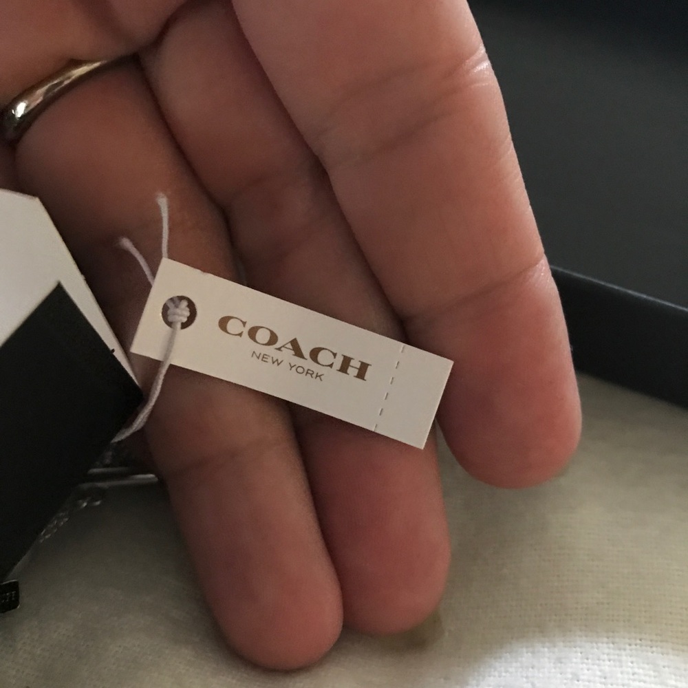 AUTHENTIC COACH toggle bracelet BRAND NEW - Picture 4 of 4