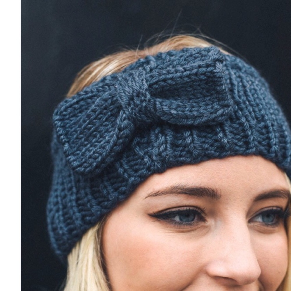 LAST❣️Dark Gray Bow Cable Knit Headband - Picture 2 of 2