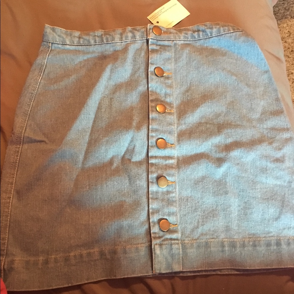BLUE JEAN BUTTON UP SKIRT🔥