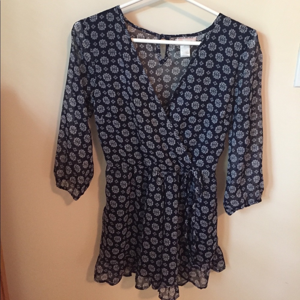 Blue patterned long sleeve/shorts romper