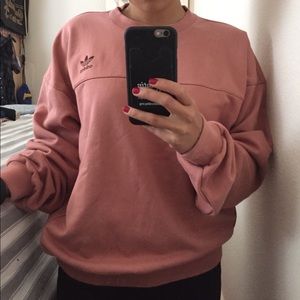 Dusty pink adidas originals oversized crewneck